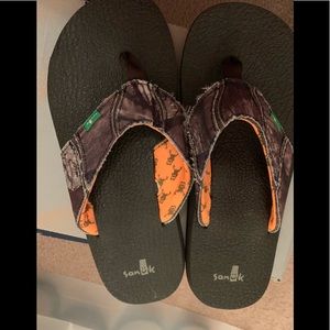 Mens Camo Sanuk Flip Flops